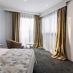 Hotel Oezkum Park 4*