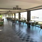 Oezkum Park 4*