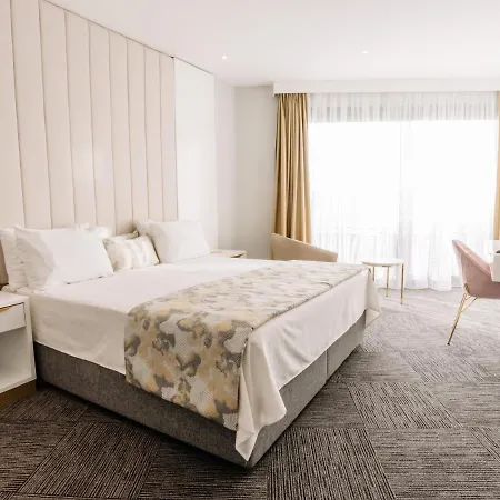 Oezkum Park Hotel 4*