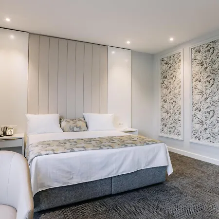 Oezkum Park Hotel 4*