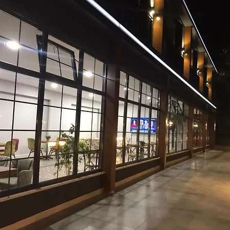 호텔 Oezkum Tesisleri 사판자