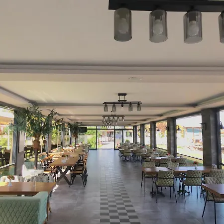 Oezkum Park Hotel 4*