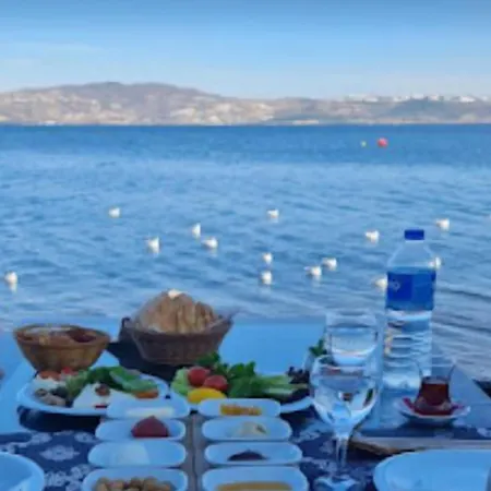 Oezkum Tesisleri 호텔