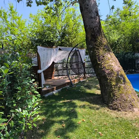 Hotel Oezkum Park