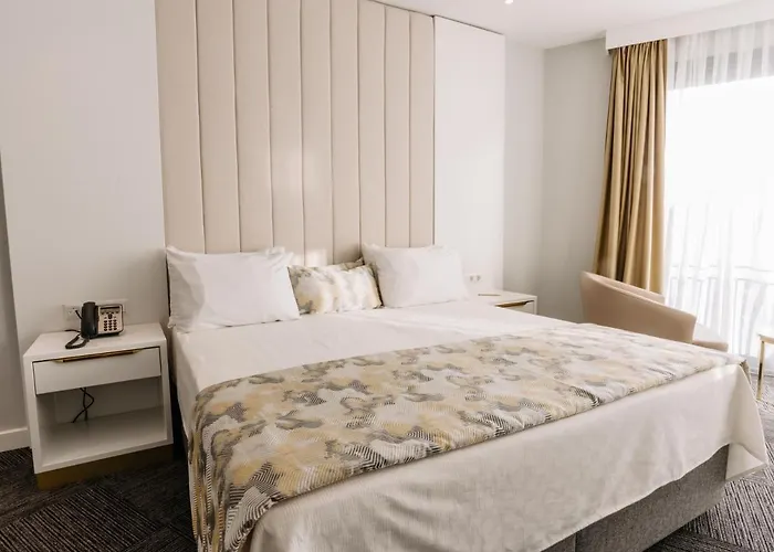 Oezkum Park Hotel 4*